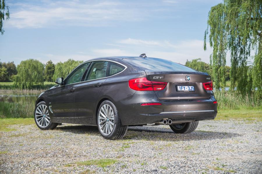  BMW 330i Gran Turismo Luxury Line 2016 года  (AU) (фото 5 из 8)